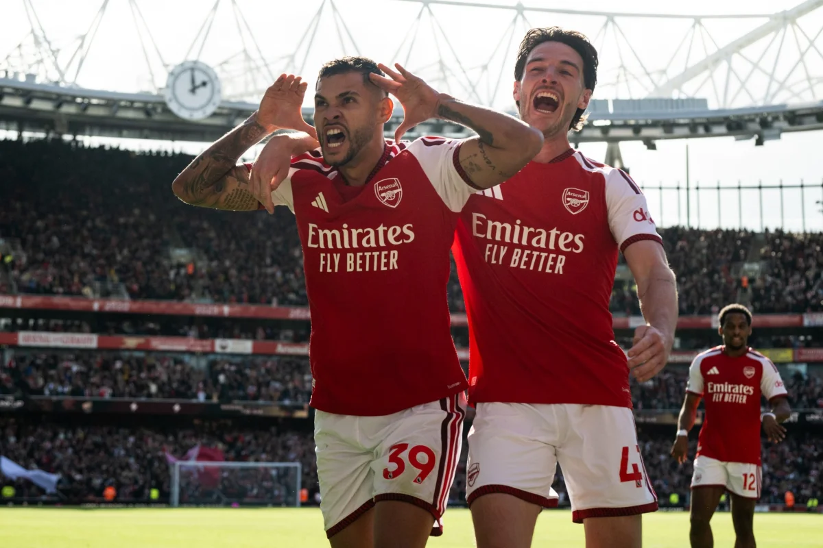 LONDON, ENGLAND - OCTOBER 10: Bruno Guimaraes of Arsenal FC celebrates with Declan Rice after scoring the second goal during the Premier League 2026/27 match between Arsenal FC and Leeds United at Emirates Stadium on October 10, 2026 in London, England. (Photo by Sebastian Frej/MB Media/Getty Images)