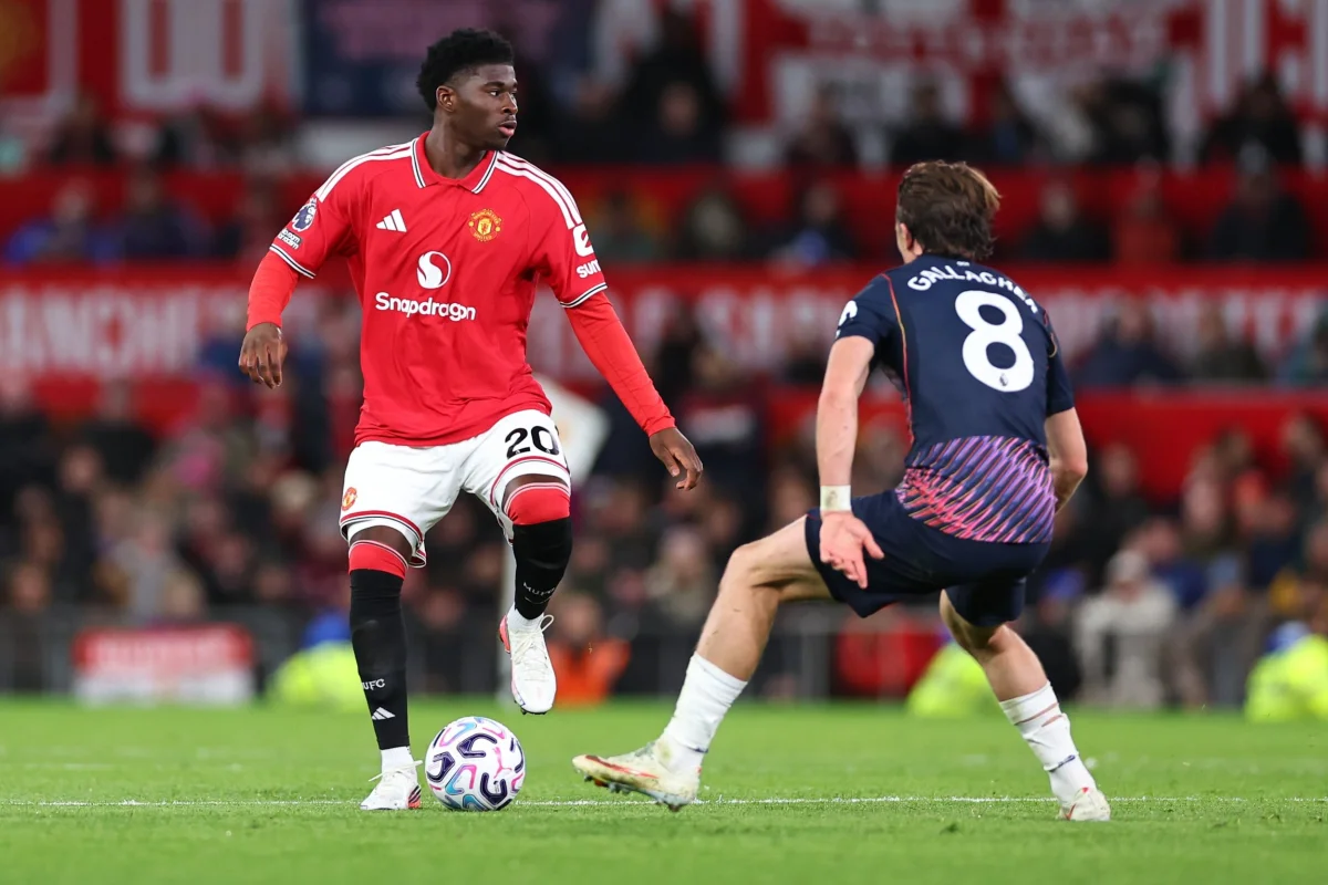 MANCHESTER, ENGLAND - OCTOBER 10: Carlos Baleba of Manchester United during the Premier League 2026/27 match between Manchester United and Tottenham Hotspur at Old Trafford on October 10, 2026 in Manchester, United Kingdom. (Photo by Robbie Jay Barratt - AMA/Getty Images)